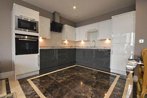 3 bedroom apartment to rent, 13 Western Gateway, Royal Victoria Docks E16