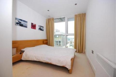 3 bedroom apartment to rent, 13 Western Gateway, Royal Victoria Docks E16