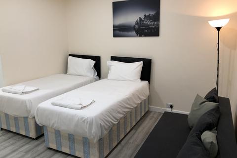 Studio to rent - Lancaster Gate, Paddington  W2