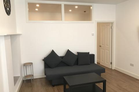 1 bedroom flat to rent - Lancaster Gate, Hyde Park, Paddington , London  W2