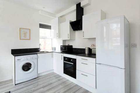 1 bedroom apartment to rent, Everett Road, Didsbury, Manchester