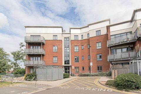 2 bedroom apartment to rent, Gunyard Mews, London