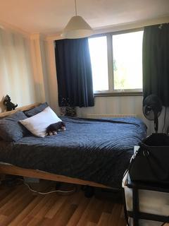 5 bedroom end of terrace house to rent, Park Road, Staines-upon-Thames, Surrey, TW19