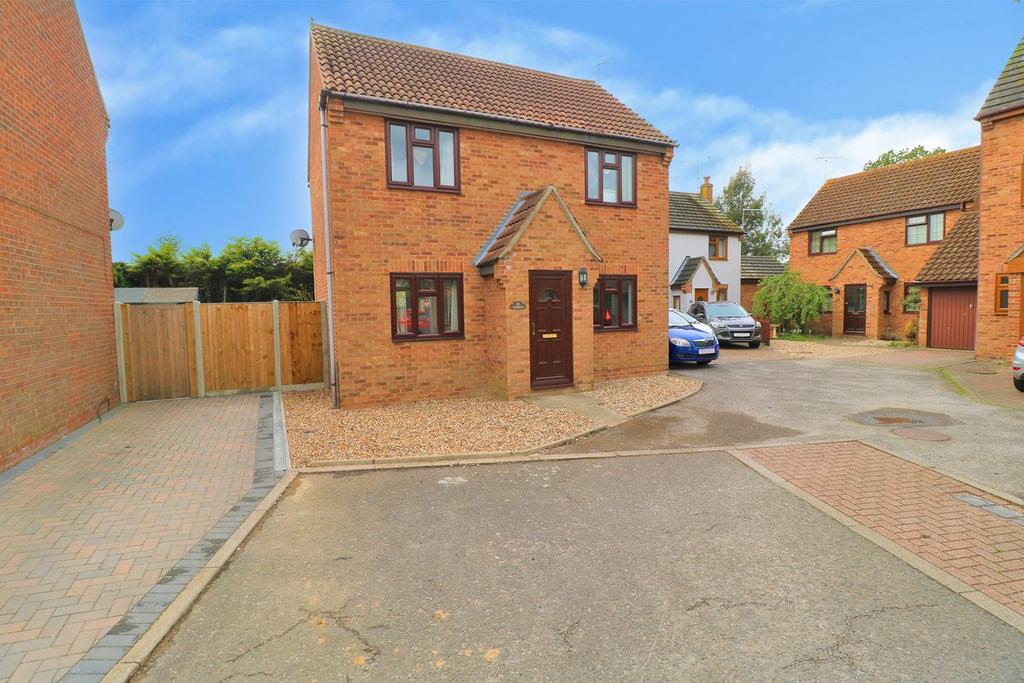 Poplars Close, Alresford, Colchester, CO7 3 bed detached house for sale
