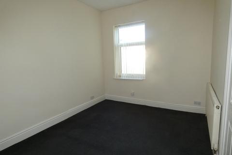 2 bedroom property to rent, Cocker Street Flat 2