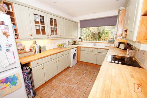 3 bedroom terraced house to rent, Ipswich Road, Colchester, Essex, CO4