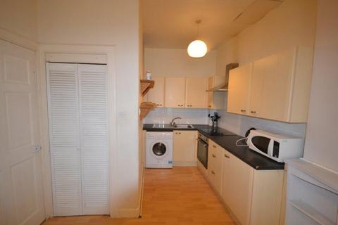 1 bedroom flat to rent, Waverley Park, Abbeyhill, Edinburgh, EH8