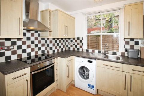 1 bedroom apartment to rent, Algarve Road, Earlsfield, SW18