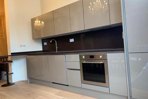 2 bedroom flat to rent, London N19