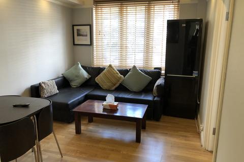 2 bedroom flat to rent - Mortimer Crescent , Kilburn Park, Hampstead , London NW6