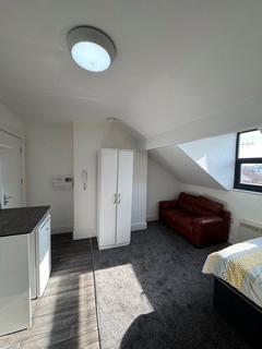 Studio to rent, Bewdley Road, Kidderminster, DY11