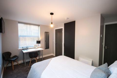 3 bedroom flat to rent - 1 Broomfield Road