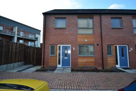 3 bedroom end of terrace house to rent - Weir Street, Raploch FK8
