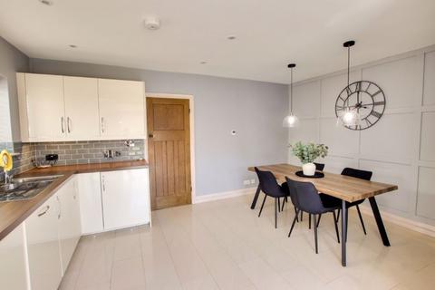 202 Frome Road, Trowbridge, BA14 0DS