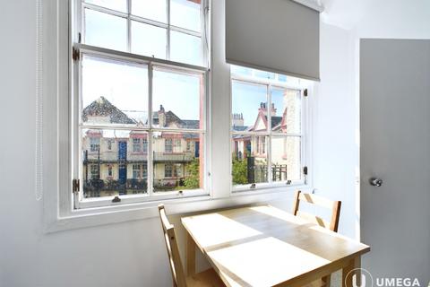 1 bedroom flat to rent, Portsburgh Square, Grassmarket, Edinburgh, EH1
