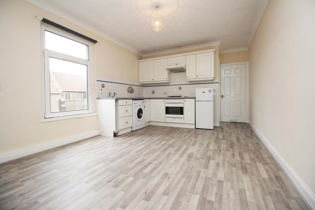 Llantrisant Road, Pontyclun CF72 9DQ 2 bed apartment £525 pcm (£121 pw)