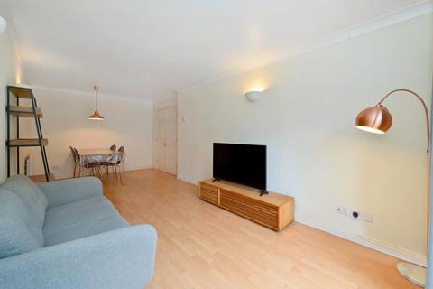 2 bedroom flat to rent, Lamb Court Narrow Street Limehouse