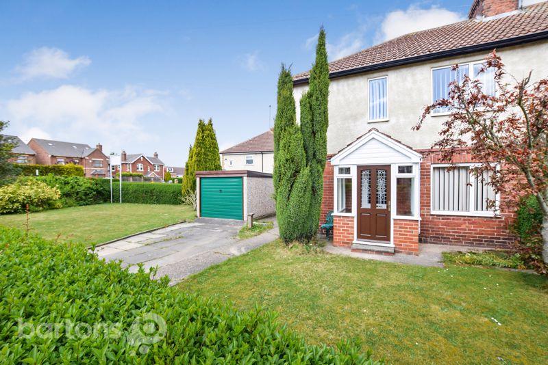Nethermoor Drive, WICKERSLEY 3 bed semidetached house £180,000