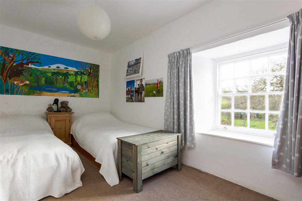 St Kew, Nr Wadebridge 4 bed link detached house for sale £800,000