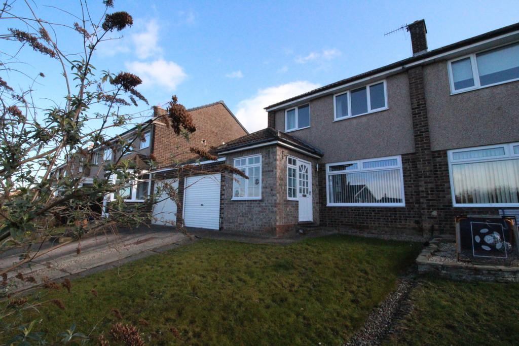 Birkdene, Stocksfield 3 bed semidetached house £725 pcm (£167 pw)