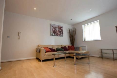 2 bedroom apartment to rent, St Lawrence Street, Manchester M15