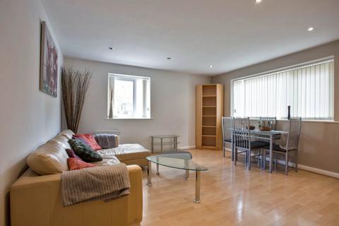 2 bedroom apartment to rent, St Lawrence Street, Manchester M15
