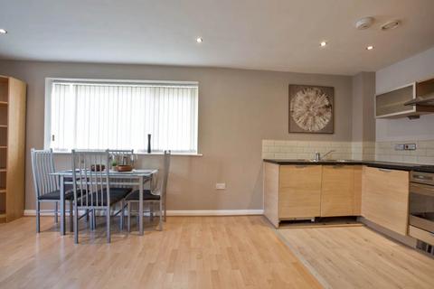 2 bedroom apartment to rent, St Lawrence Street, Manchester M15