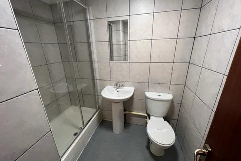4 bedroom apartment to rent, The Polygon, Polygon, Southampton, SO15