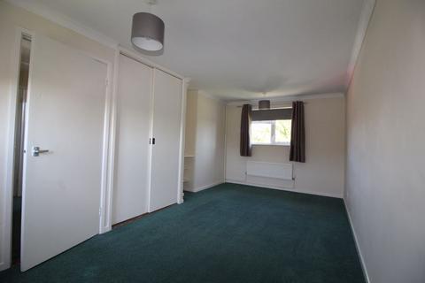 2 bedroom terraced house to rent, Bath Close, Wyton