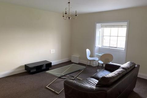 2 bedroom flat to rent, Bangor, Gwynedd