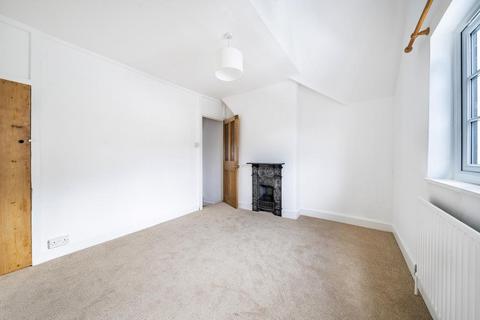 2 bedroom cottage to rent, Hampton Hill,  Hampton,  TW12