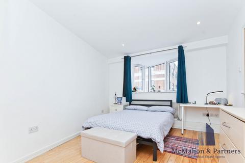 3 bedroom apartment to rent, Quastel House, 32 Long Lane, London, SE1