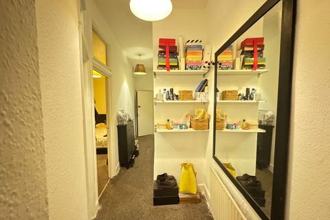 1 bedroom flat to rent, 200 Stoke Newington High Street, London N16
