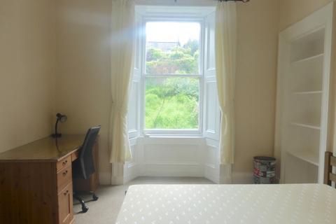 4 bedroom flat to rent, Queen Street, Stirling Town, Stirling, FK8