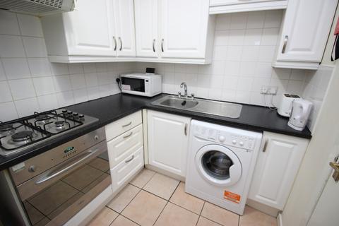 3 bedroom flat to rent, Dowanhill Street, Hyndland, Glasgow, G11