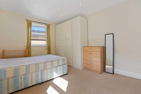 2 bedroom flat to rent, Stephendale Road, Fulham, SW6 2PR