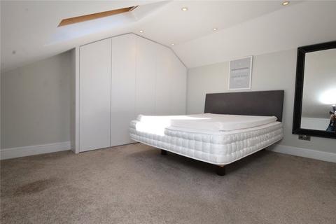 2 bedroom apartment to rent, Foulser Road, London, SW17