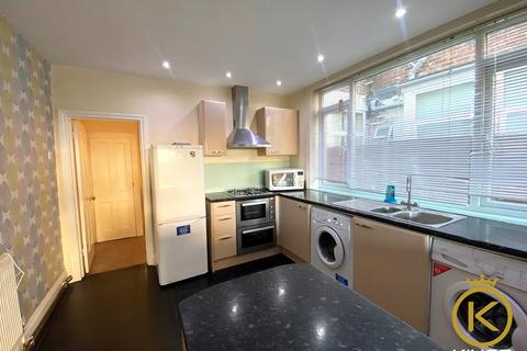 3 bedroom terraced house to rent, Francis Avenue , Portsmouth
