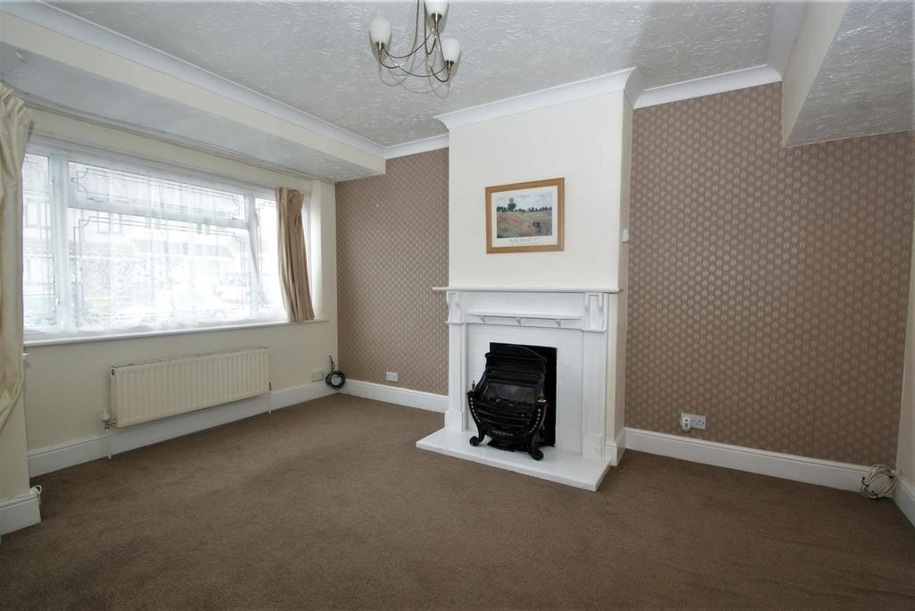 Palmerston Road, West Thurrock, Grays 3 bed terraced house £1,195 pcm (£276 pw)