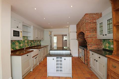 6 bedroom semi-detached house to rent, Hampstead Garden Suburb borders NW11