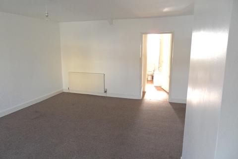 2 bedroom flat to rent, High Street, Hanham, Bristol BS15