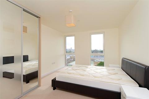 2 bedroom apartment to rent, Hay Currie Street, E14