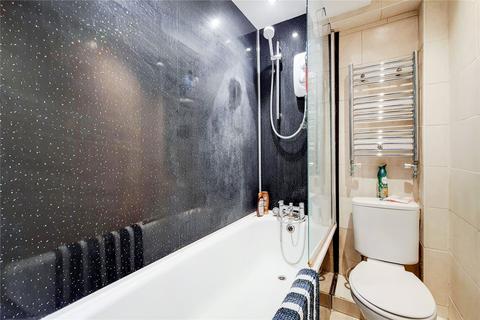 3 bedroom flat to rent, Alderbrook Road, London, SW12