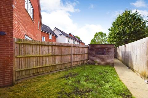 3 bedroom terraced house to rent, Holymead, Calcot, Reading, Berkshire, RG31