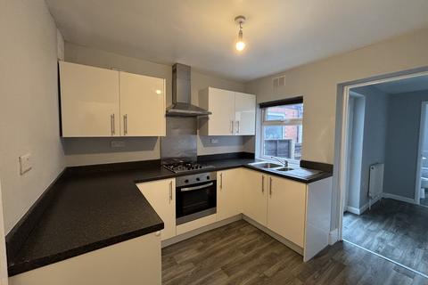 2 bedroom terraced house to rent, Old Derby Road, Eastwood