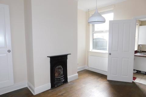 2 bedroom terraced house to rent, Vivian Street, Derby