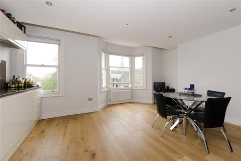 3 bedroom flat to rent - Cruden Street, London