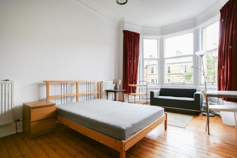 4 bedroom flat to rent, Spottiswoode Street, Marchmont, Edinburgh, EH9