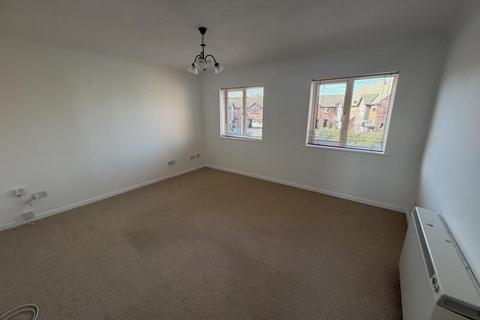 1 bedroom flat to rent, Shamrock House, Weymouth Close, Clacton on Sea, Essex, CO15 1XW