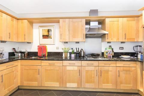 2 bedroom apartment for sale, Warren House, Beckford Close, London W14